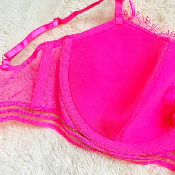 Victoria’s Secret Very Sexy Lined Balconette 32D | Barbiecore Coquette Lace Bra - Picture 9 of 9